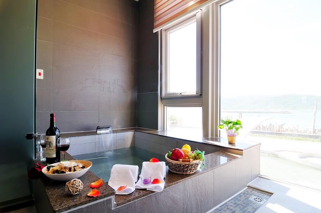 Jinshan Sakura Bay Hot Spring Hotel Екстериор снимка