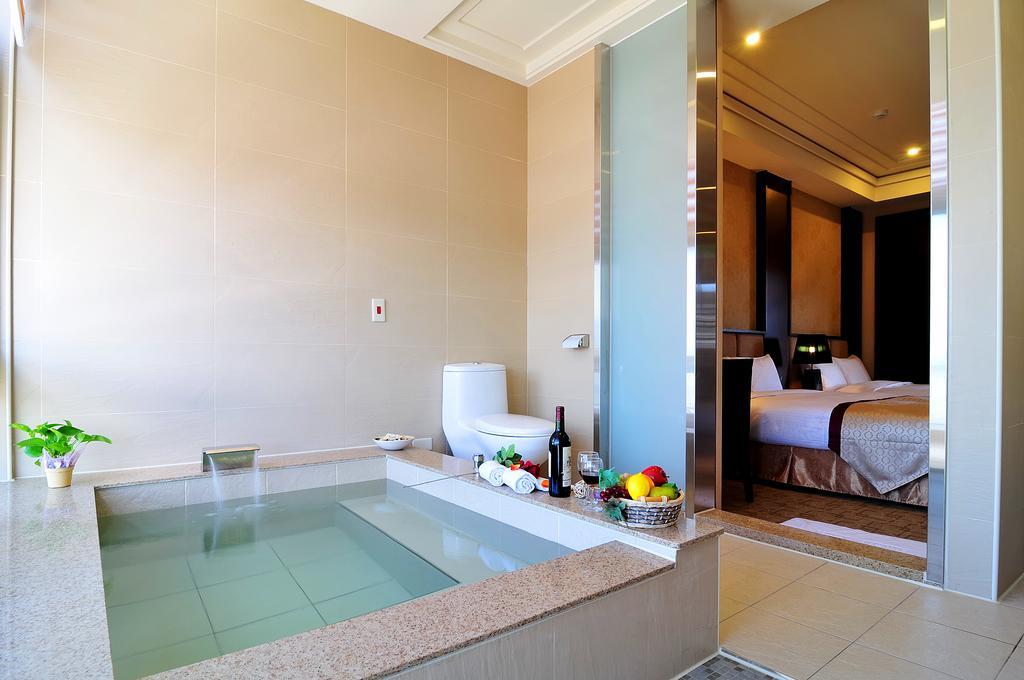 Jinshan Sakura Bay Hot Spring Hotel Екстериор снимка